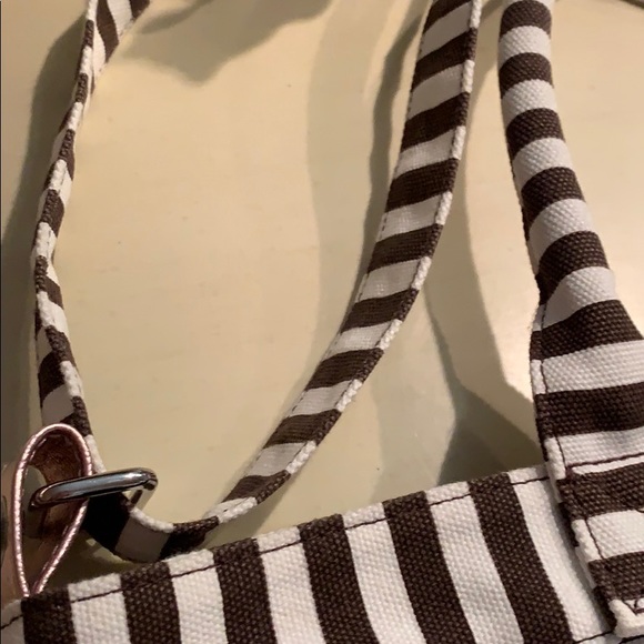 Tote - Picture 4 of 4